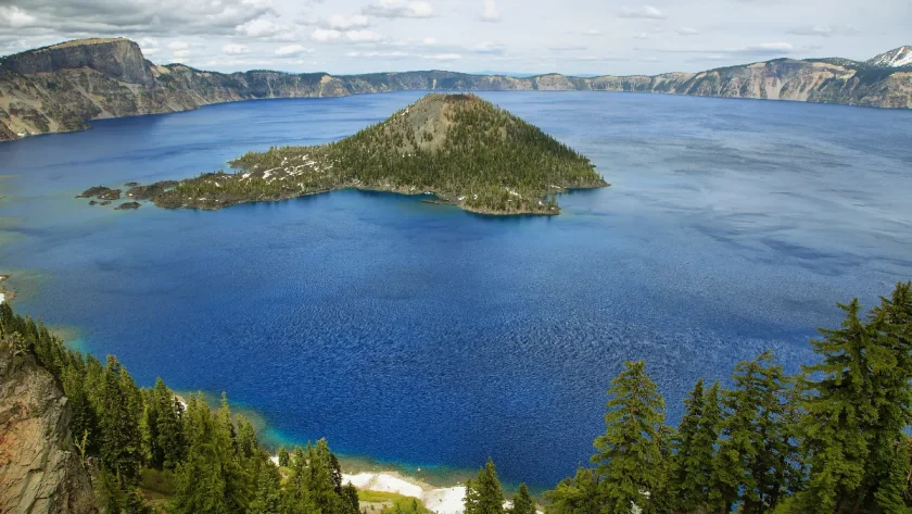 les-crateres-meteoritiques-a-visiter-touchez-les-traces-des-etoiles-sur-terre