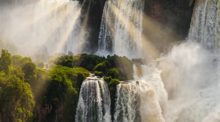 mysteres-de-largentine-pourquoi-les-chutes-diguazu-sont-plus-quune-merveille-naturelle