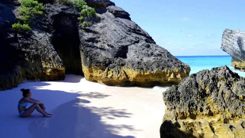 plages-secretes-decouvrez-les-paradis-caches-loin-des-foules-touristiques