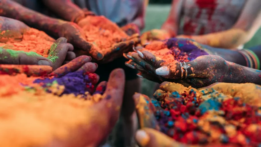 traditions-surprenantes-impossible-que-vous-saviez-comment-le-monde-celebre-ces-fetes-uniques