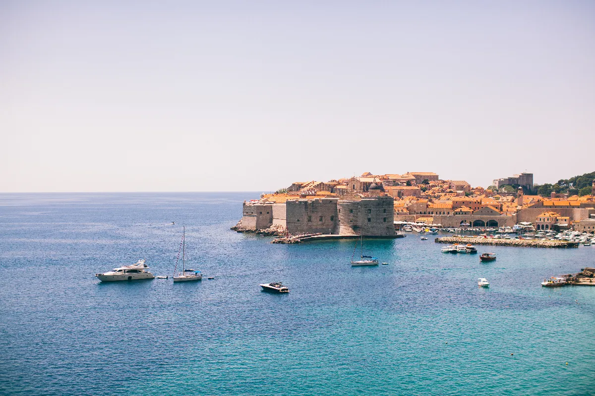 Vous reconnaissez ce paysage ? Les 9 lieux de tournage mythiques à absolument visiter !