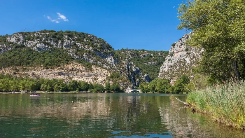 7-escapades-uniques-en-france-pour-patienter-jusqua-lete-vous-allez-adorer