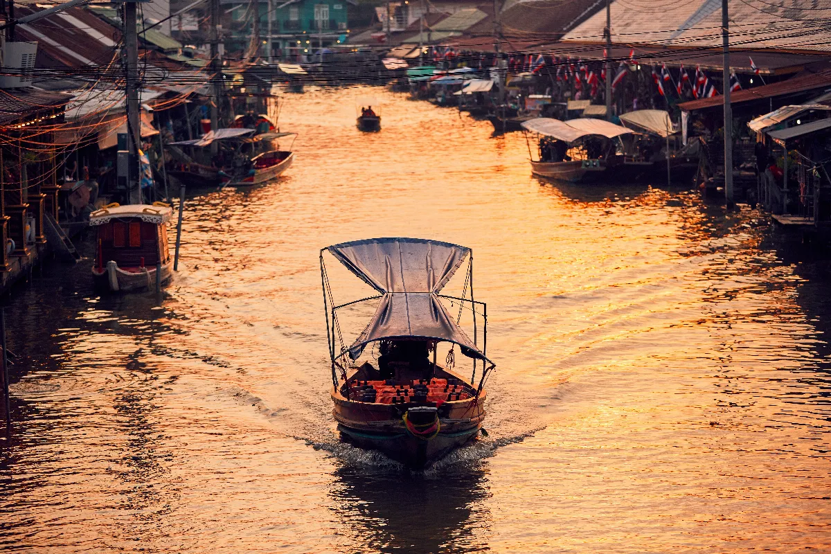 À la découverte des villages flottants : une expérience de vie unique