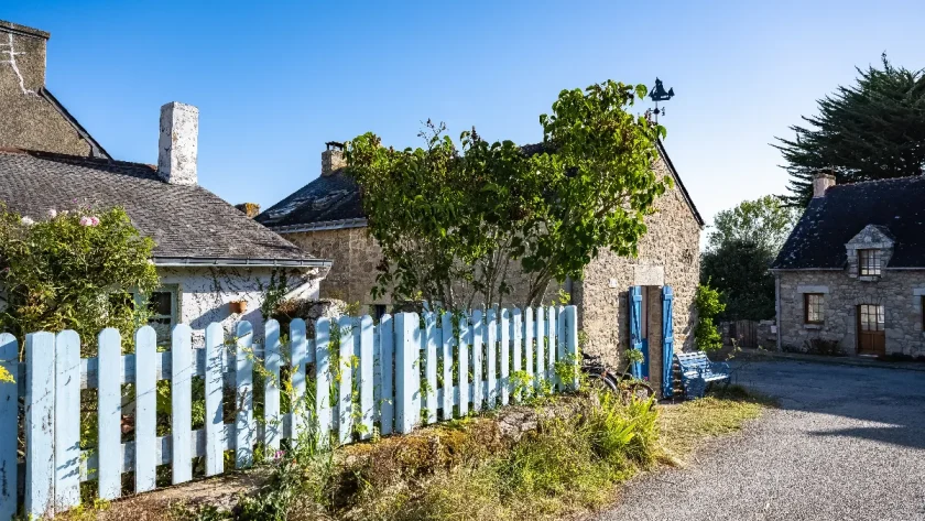 a-voir-absolument-le-village-du-morbihan-une-perle-bretonne-incontournable