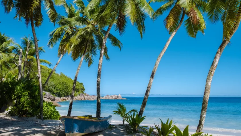ces-plages-secretes-sont-les-preferees-des-celebrites-decouvrez-pourquoi