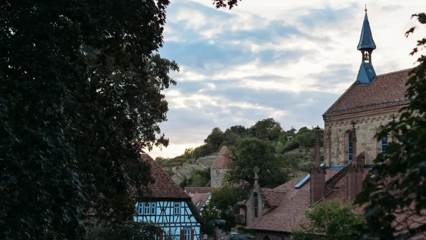 comment-ces-petites-villes-font-elles-pour-attirer-des-millions-de-touristes