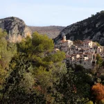 decouvrez-le-village-le-plus-charmant-de-paca-une-pepite-regionale-a-explorer