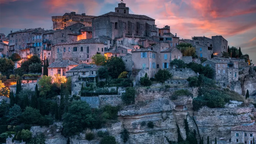 decouvrez-le-village-varois-qui-figure-parmi-les-plus-beaux-de-france