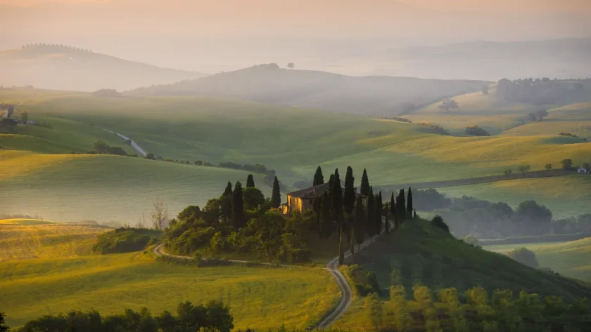 la-petite-toscane-francaise-la-sensation-pittoresque-qui-triomphe-sur-instagram