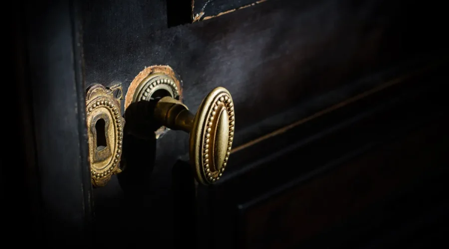 le-chateau-de-versailles-comme-vous-ne-lavez-jamais-vu-secrets-et-anecdotes-inedites