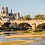 le-village-du-loiret-couronne-plus-beau-village-de-france-un-veritable-eden-des-roses