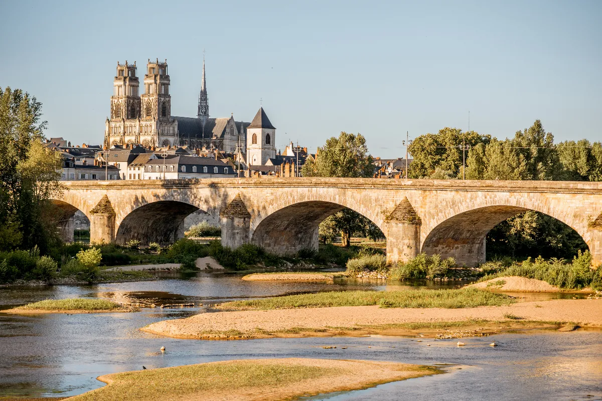 Le village du Loiret, couronné « plus beau village de France », un véritable éden des roses