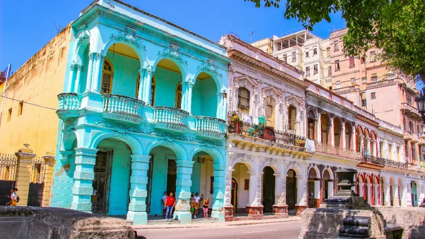 les-10-villes-les-plus-colorees-du-monde-pour-une-escapade-vibrante-et-photogenique