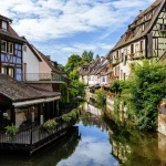 les-merveilles-cachees-des-petites-villes-europeennes-explorez-les-maintenant