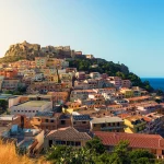 les-plus-beaux-villages-perches-deurope-echappez-vous-dans-la-tranquillite