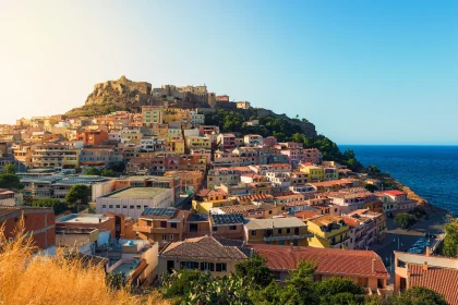 les-plus-beaux-villages-perches-deurope-echappez-vous-dans-la-tranquillite