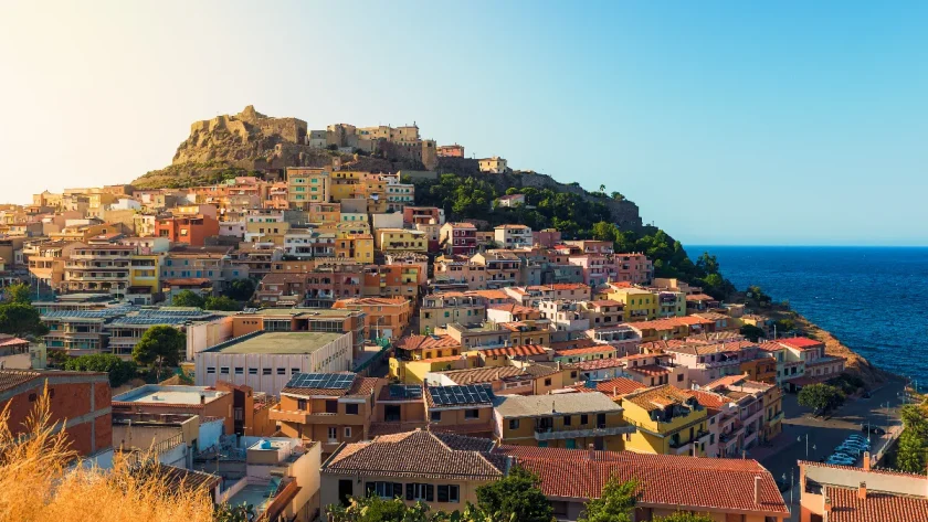 les-plus-beaux-villages-perches-deurope-echappez-vous-dans-la-tranquillite