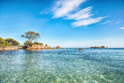 revelation-3-plages-francaises-classees-parmi-les-plus-epoustouflantes-du-monde