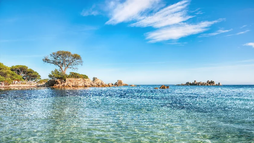 revelation-3-plages-francaises-classees-parmi-les-plus-epoustouflantes-du-monde