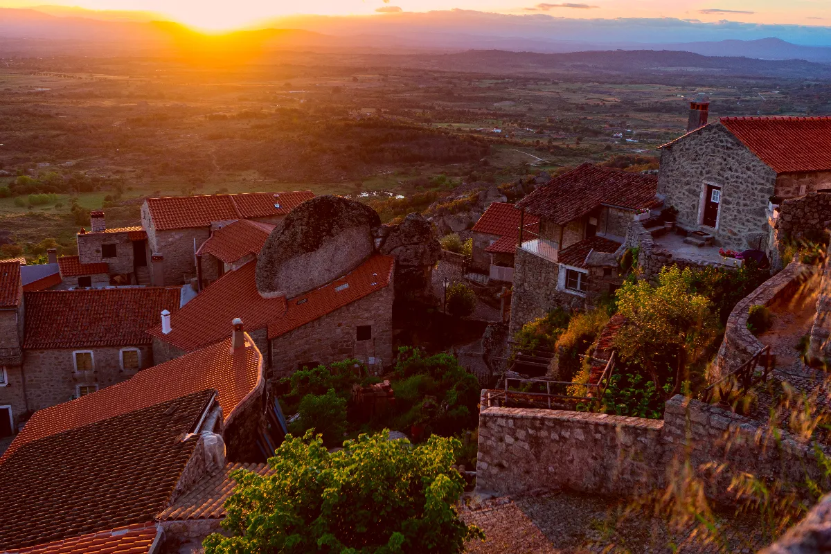 Top 10 des trésors cachés de l&rsquo;Europe que même les locaux ne connaissent pas !