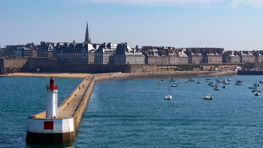top-10-des-villes-de-bord-de-mer-en-france-decouvrez-ces-joyaux-caches