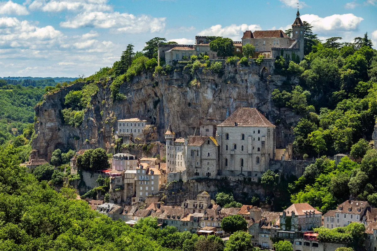 Top 12 des villages français à couper le souffle : vous ne devinerez jamais le numéro 1 !