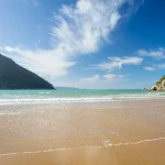 vous-netes-pas-au-courant-des-plages-cachees-de-ce-pays-tropical