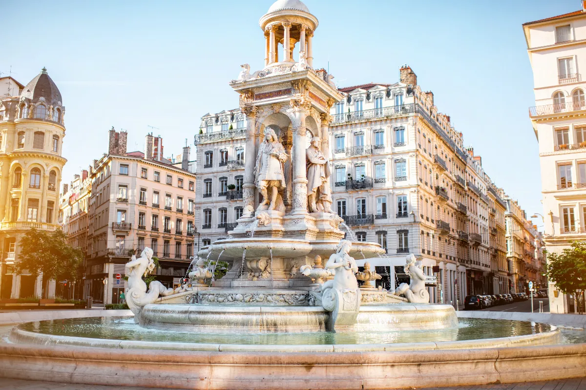 Vous n&rsquo;êtes pas prêts : découvrez les 15 villes françaises les plus époustouflantes !