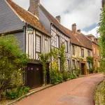 a-moins-de-2-heures-de-paris-4-villages-enchanteurs-classes-parmi-les-plus-beaux-villages-de-france