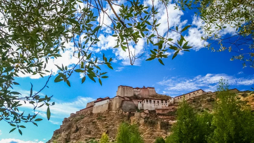 apres-360-ans-de-fermeture-ce-fort-historique-ouvre-enfin-ses-portes-au-public-a-marseille