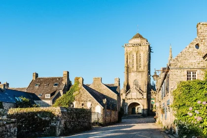 decouvrez-deux-perles-rares-de-bretagne-des-villages-authentiques-a-visiter-absolument