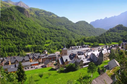 decouvrez-le-havre-de-paix-haut-pyreneen-classe-parmi-les-villages-les-plus-charmants-de-france