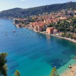 decouvrez-le-village-varois-cache-entre-les-gorges-du-verdon-et-la-cote-dazur-classe-parmi-les-plus-beaux-de-france