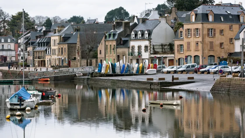 decouvrez-les-6-villages-medievaux-bretons-qui-comptent-parmi-les-plus-charmants-de-la-region