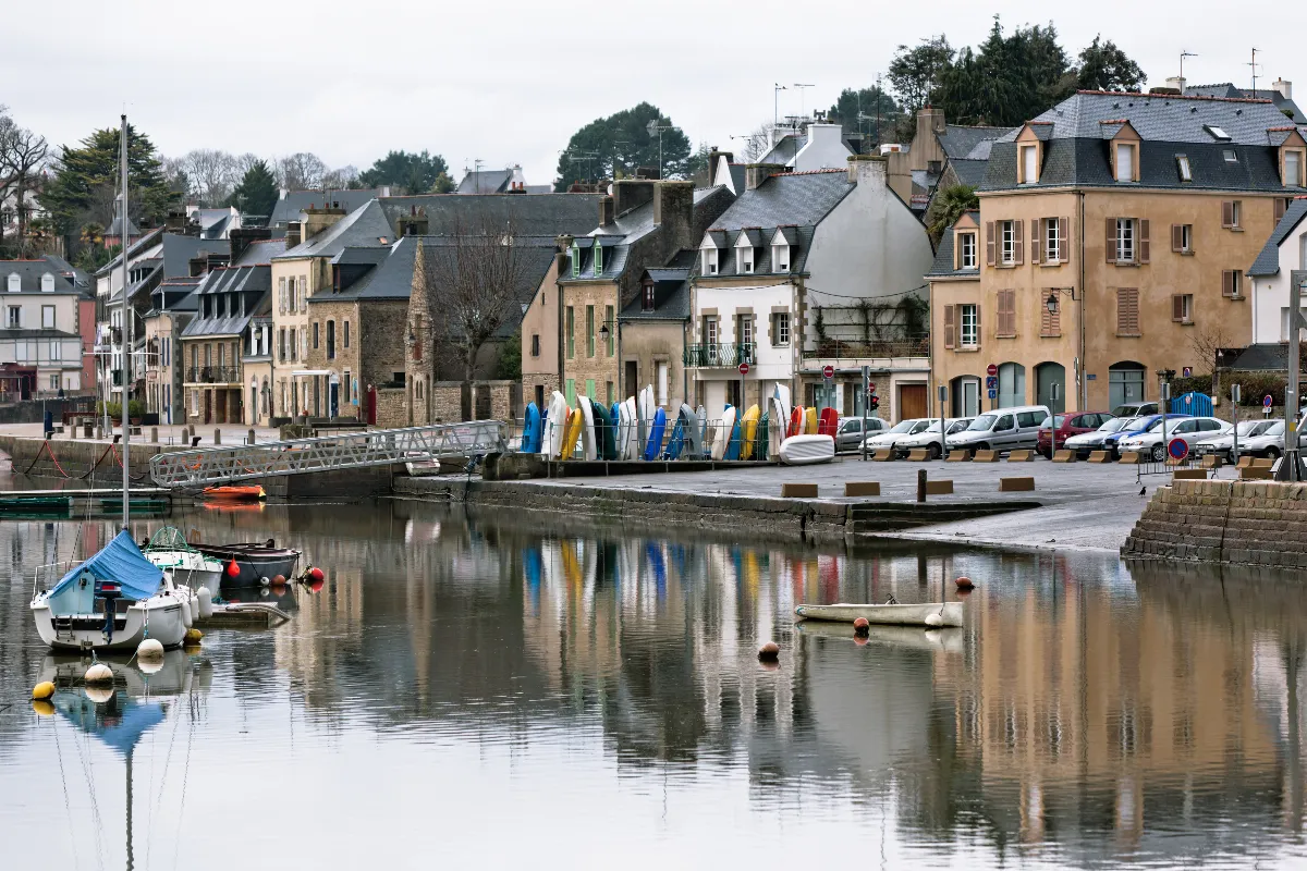 Découvrez les 6 villages médiévaux bretons qui comptent parmi les plus charmants de la région