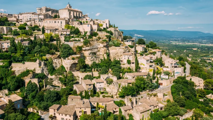 decouvrez-lun-des-plus-beaux-villages-de-france-un-tresor-cache-du-vaucluse