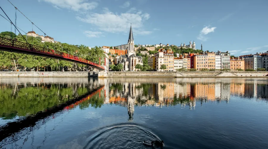 decouvrez-quelle-est-la-deuxieme-region-la-plus-touristique-de-france-et-ses-attraits-incontournables