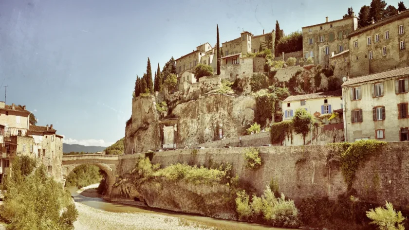 decouvrez-quelle-ville-de-provence-alpes-cote-dazur-remporte-le-titre-de-la-plus-accueillante-de-france