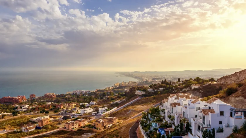 destination-2024-zoom-sur-la-ville-cotiere-europeenne-qui-promet-le-plus-de-soleil-pour-vos-vacances-marbella