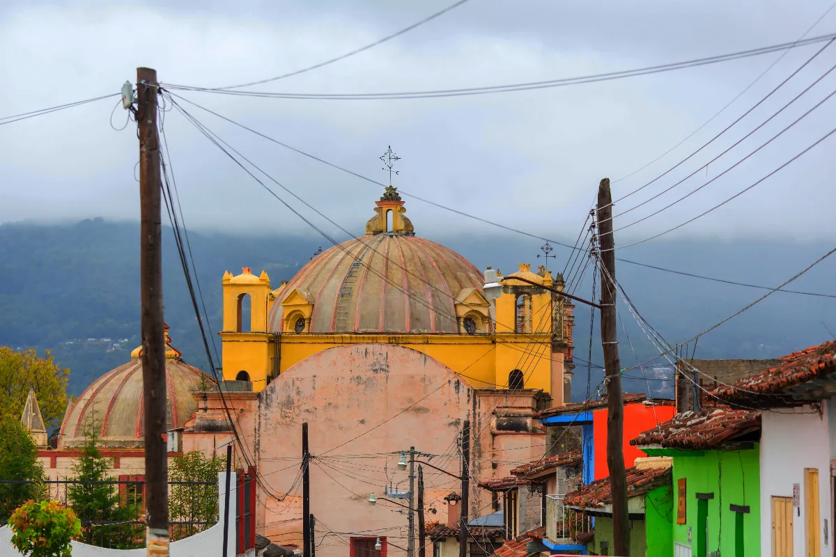 Explorez ce village de Provence-Alpes-Côte d&rsquo;Azur qui vous transportera directement au Mexique