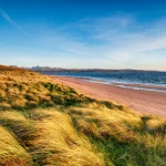 explorez-le-joyau-cache-de-bretagne-une-plage-incontournable-pour-vos-prochaines-vacances