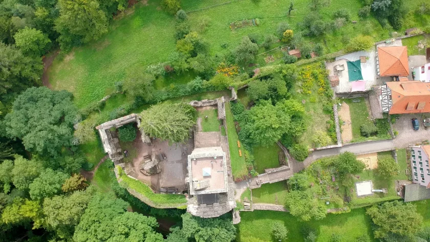 incroyable-mais-vrai-un-nouveau-chateau-inaugure-lannee-derniere-devient-la-nouvelle-attraction-qui-cartonne