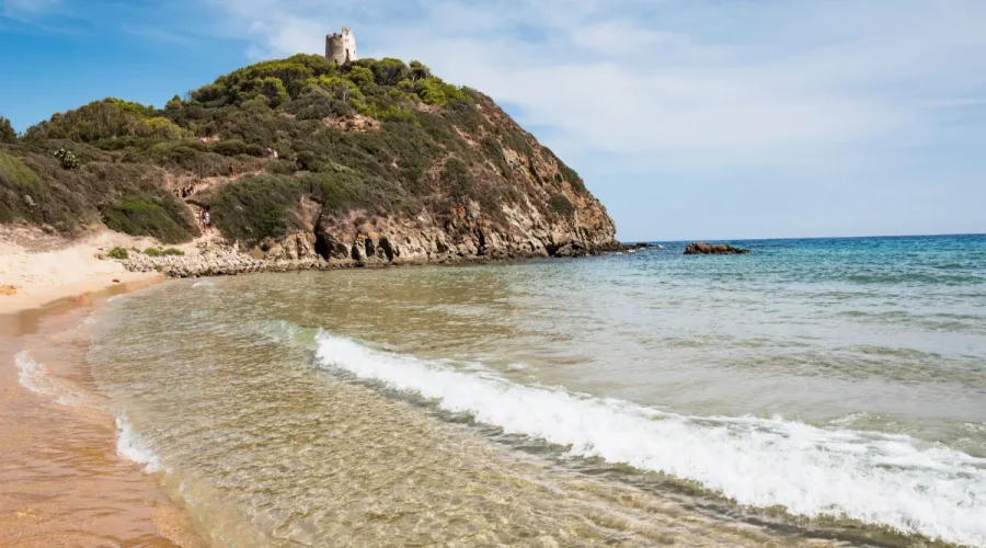 italie-secrete-une-plage-paradisiaque-meconnue-des-touristes-vous-attend-decouvrez-cette-pepite-naturelle