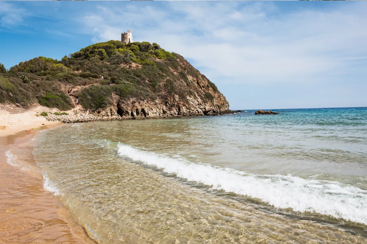 Italie secrète : une plage paradisiaque méconnue des touristes vous attend, découvrez cette pépite naturelle
