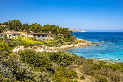 nos-5-destinations-coup-de-coeur-en-france-pour-un-ete-inoubliable-landes-vosges-corse-et-plus