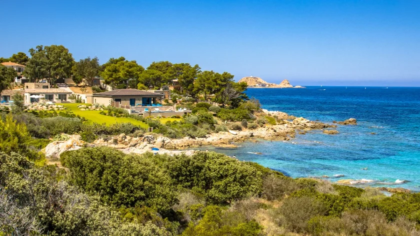 nos-5-destinations-coup-de-coeur-en-france-pour-un-ete-inoubliable-landes-vosges-corse-et-plus