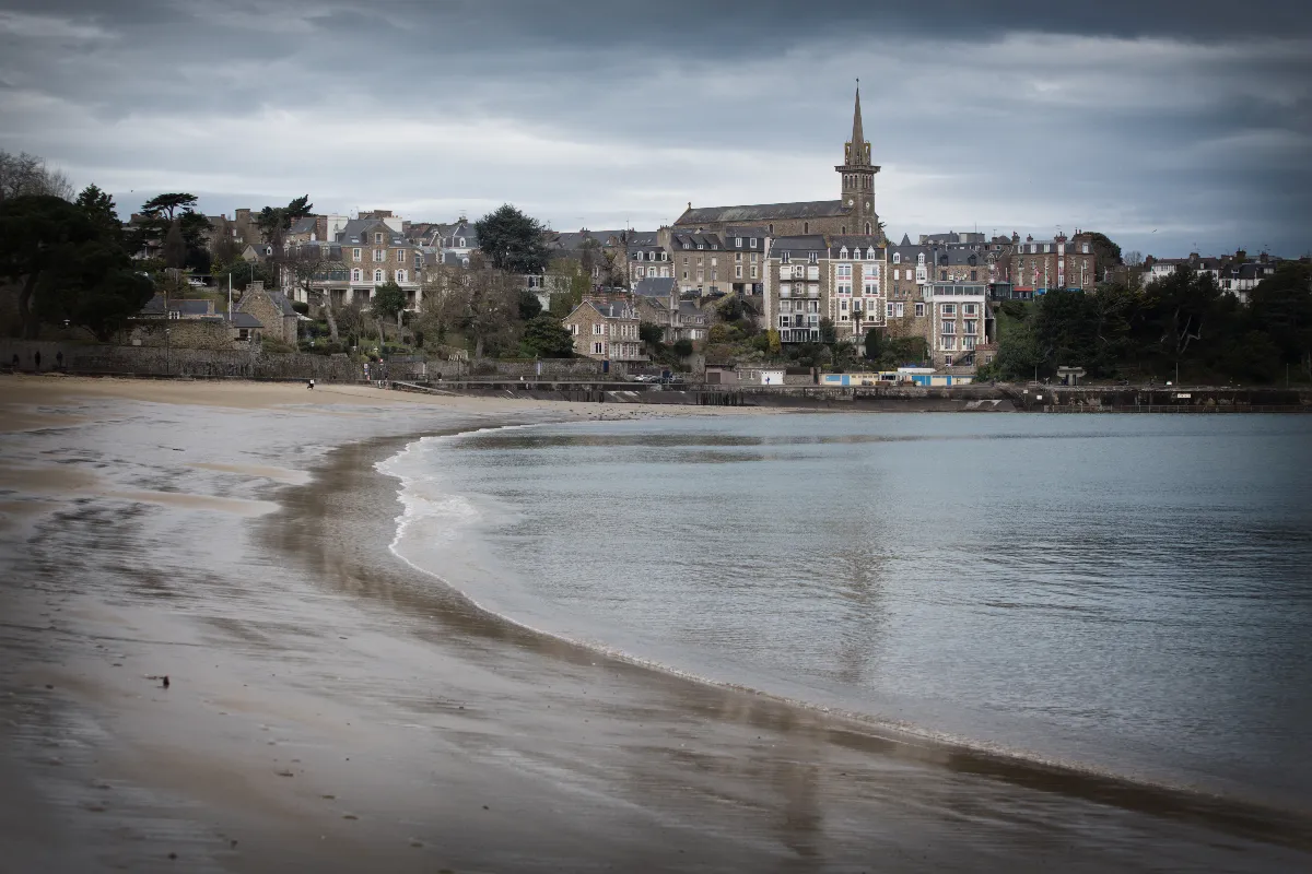 Petit Nice breton : la ville qui abrite sa propre Baie des Anges en Bretagne