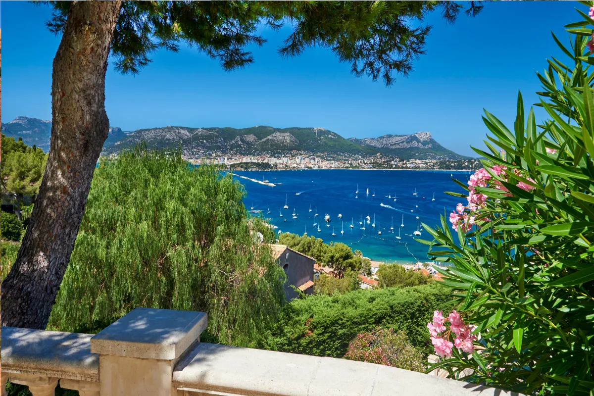 Pour l&rsquo;été 2024, vers quels départements français les touristes se ruent-ils ? Les réponses sont ici