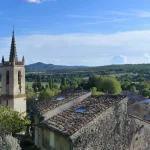 provence-alpes-cote-dazur-explorez-ce-village-historique-du-sud-qui-merite-amplement-le-detour