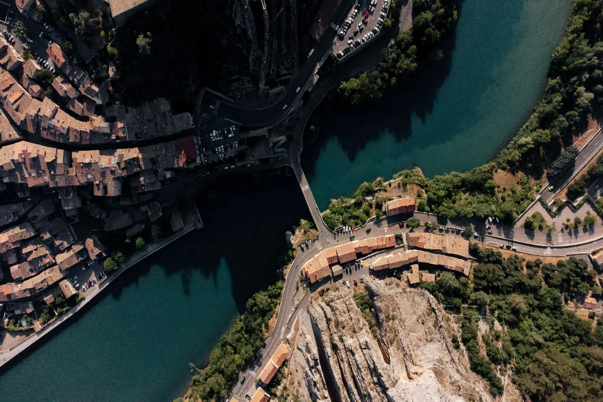 Secrets d&rsquo;Ardèche : un village qui offre plus que des panoramas vertigineux